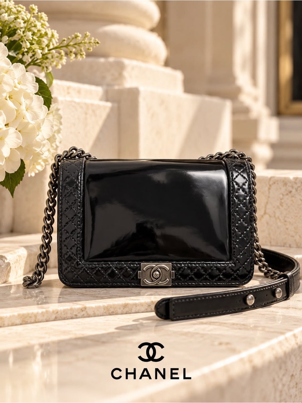 Chanel le boy Small patent leather crossbody